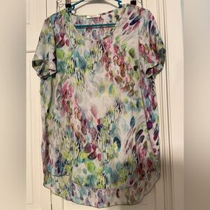 Spense women’s brushstroke top size medium.